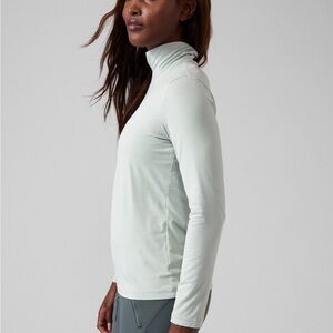 Athleta Essential Turtle Neck Coast Grey